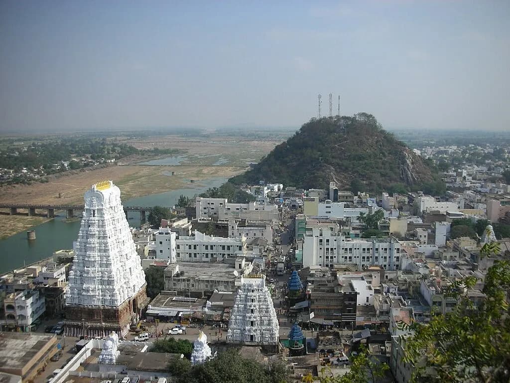 श्री कालहस्ती मंदिर, आंध्र प्रदेश (Sri Kalahasti Temple, Andhra Pradesh)