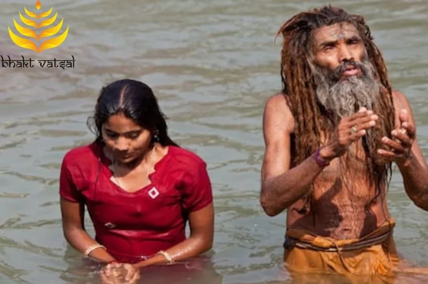 नागा निर्वस्त्र क्यों रहते हैं