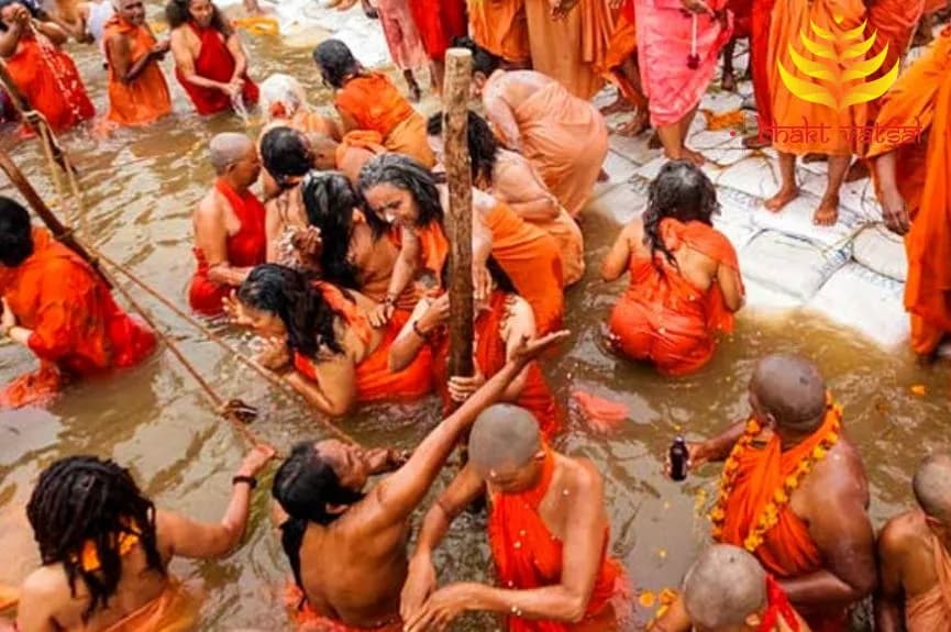 क्या महिलाएं भी नागा साधु बन सकती हैं