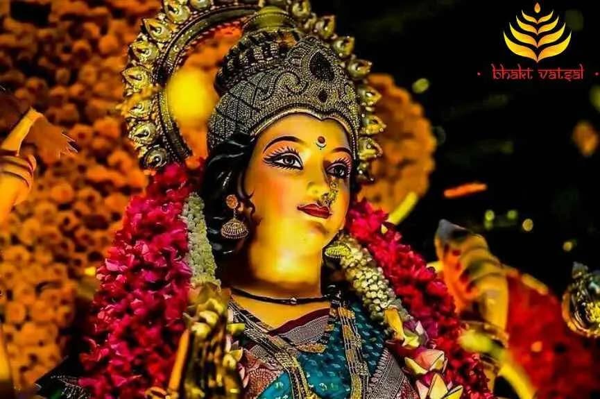 बड़े मान से जमाना, माँ तुमको पूजता है (Bade Maan Se Zamana Maa Tujhe Pujata Hai)