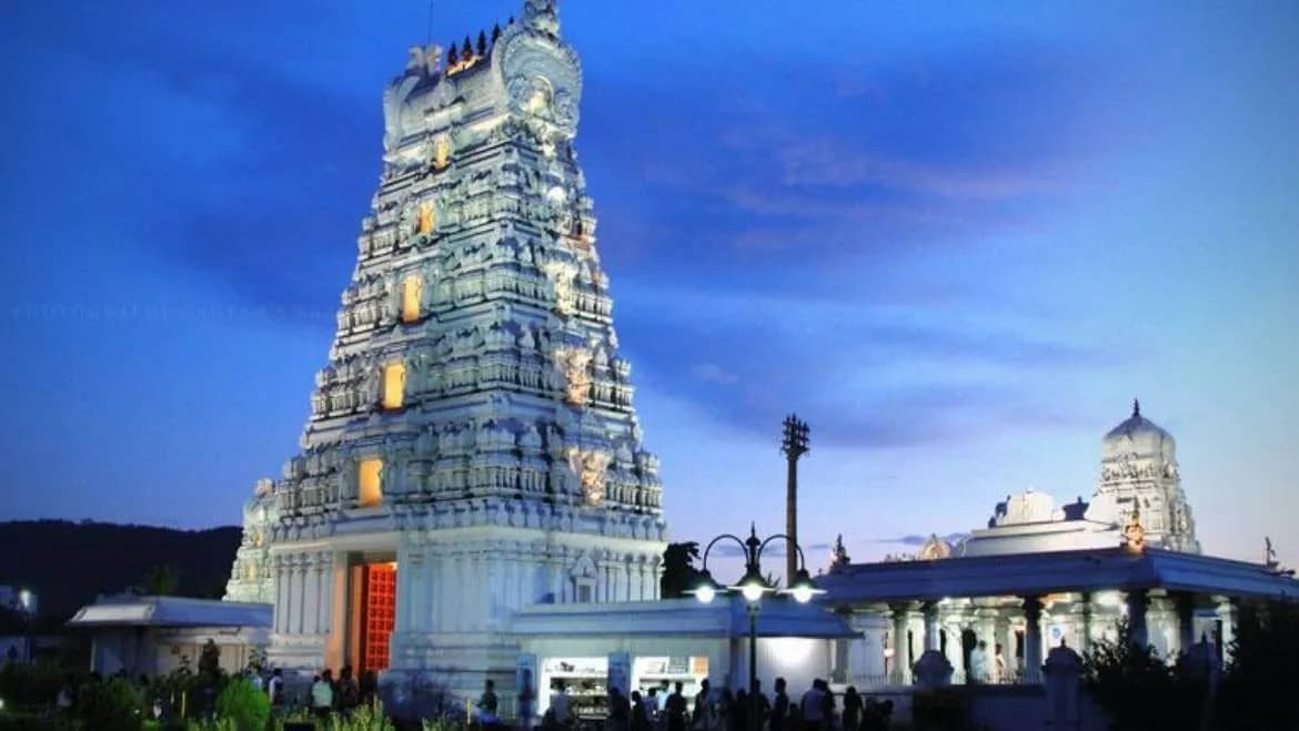 तिरूपति बालाजी मंदिर, आंध्र प्रदेश (Tirupati Balaji Temple, Andhra Pradesh)