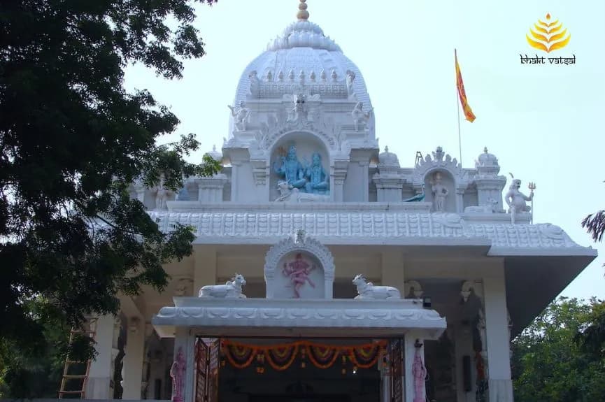 दिल्ली का सबसे बड़ा शिवलिंग श्री कैलाशपति मंदिर