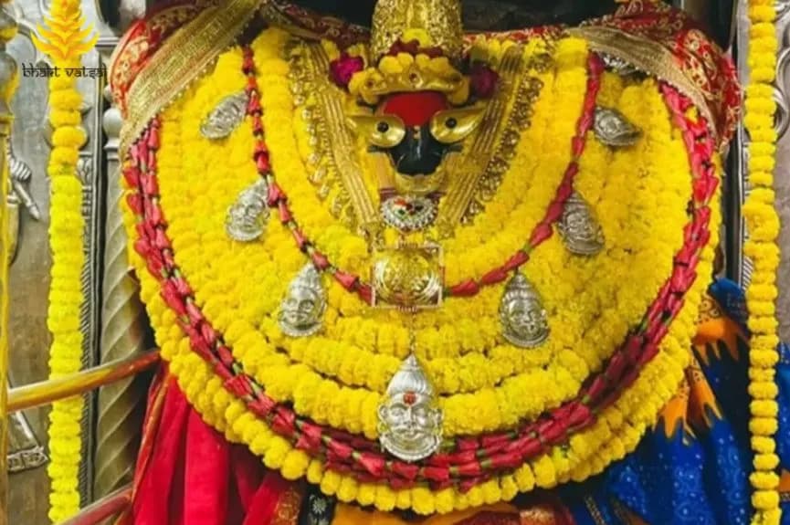 विंध्याचल की विंध्यवासिनी, नमन करो स्वीकार माँ (Vindhyachal Ki Vindhyavasini Naman Karo Swikar Maa)