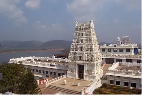 अन्नवरम मंदिर- आंध्र प्रदेश (Annavaram Temple-Andhra Pradesh)