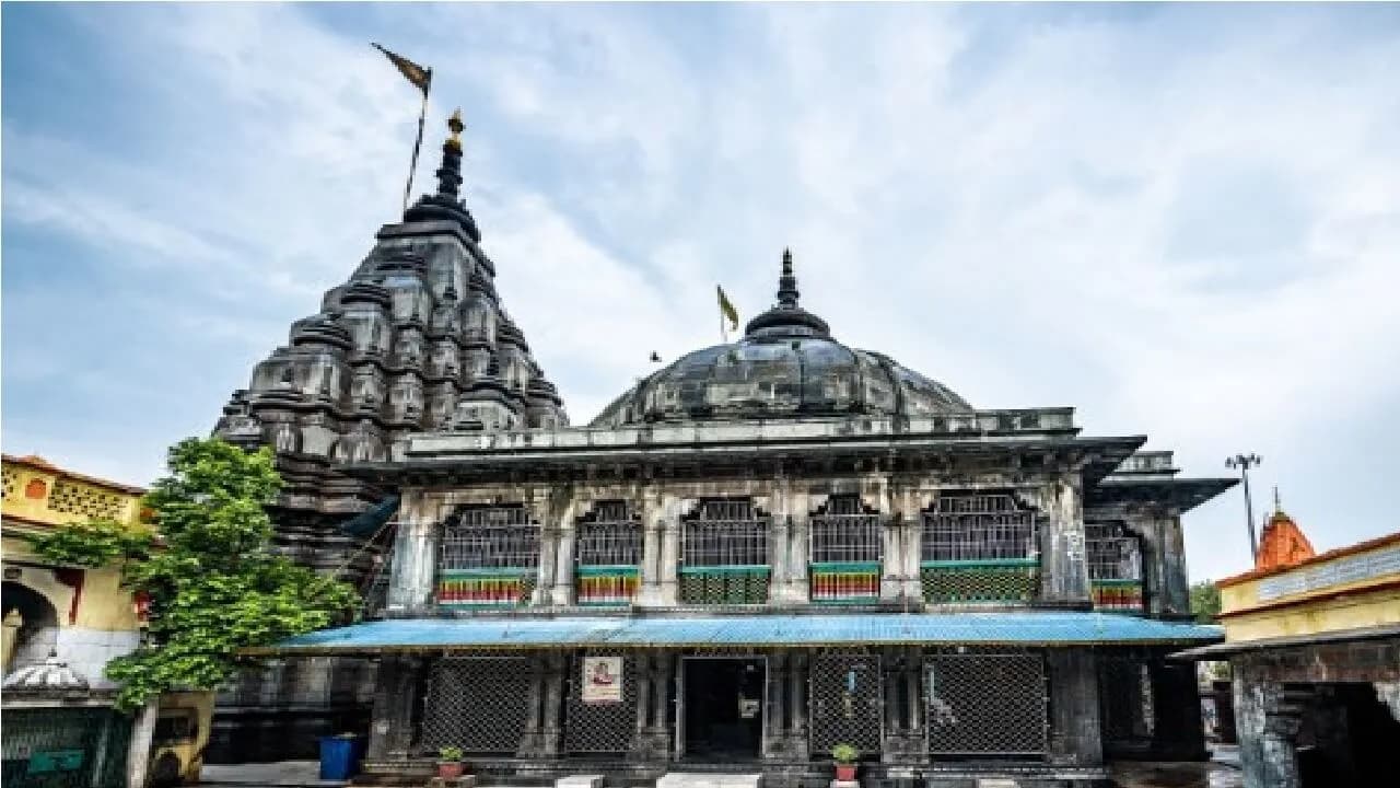 विष्णुपद मंदिर, गया, बिहार (Vishnupad Temple, Gaya, Bihar)